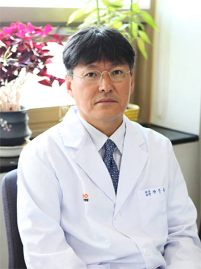 01.png 로봇수술센터장 한구용 외과의